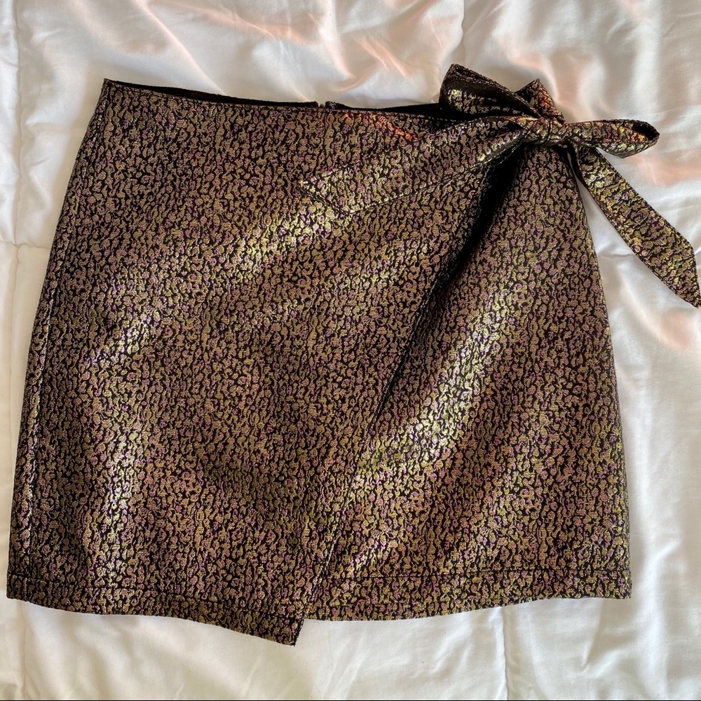 NEVER WORN Asymmetrical Metallic Print Wrap Skirt